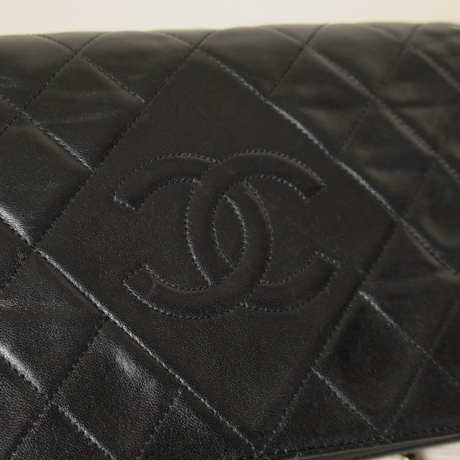 Vintage Chanel Black Lambskin Diamond Quilted CC Classic Full Flap Bag