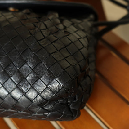 Bottega Veneta Vintage Black Intrecciato Weave Pouch Crossbody Shoulder Bag