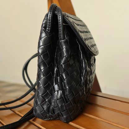 Bottega Veneta Vintage Black Intrecciato Weave Pouch Crossbody Shoulder Bag