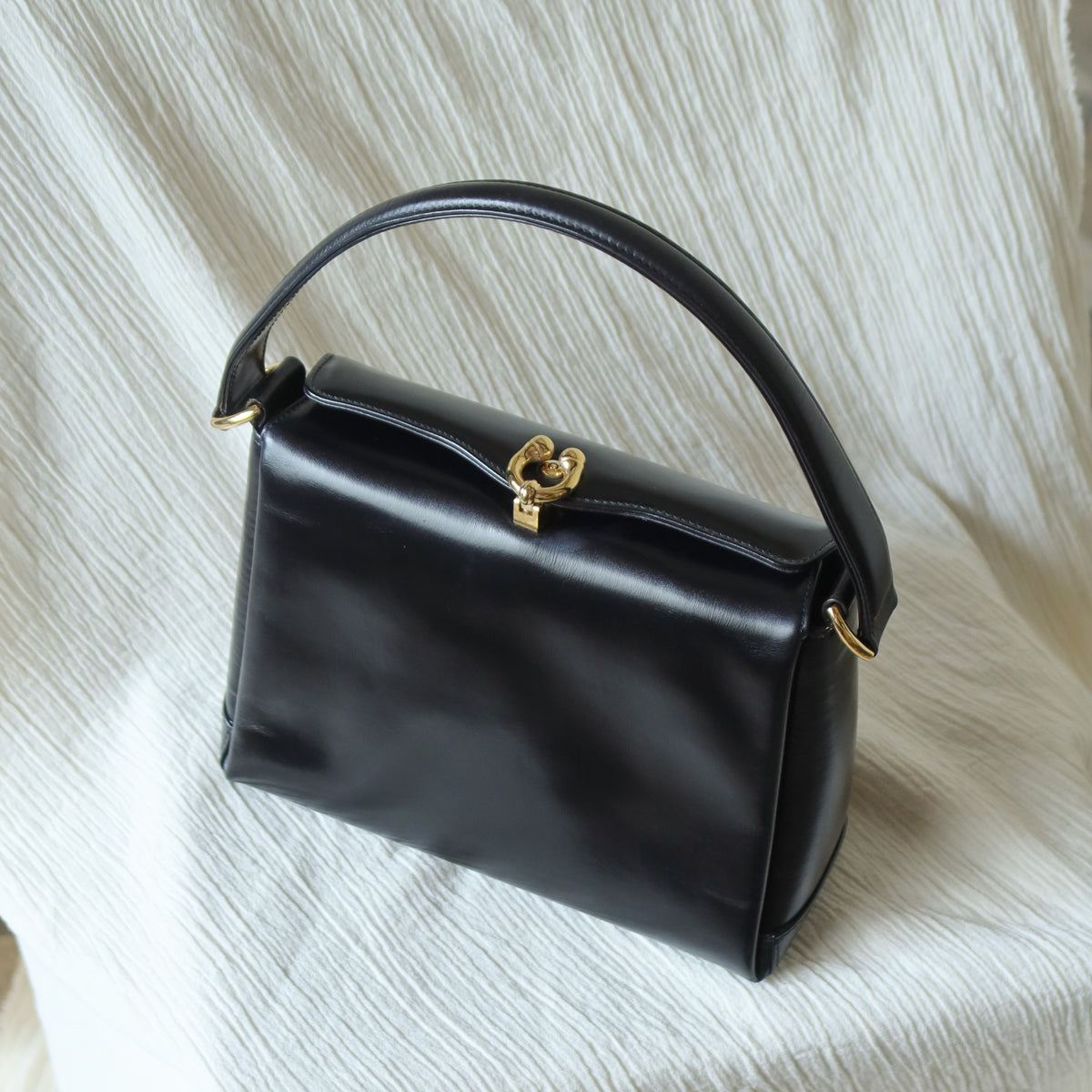 Gucci Vintage Black Calf Leather Gold Horsebit hardware 2way Bag