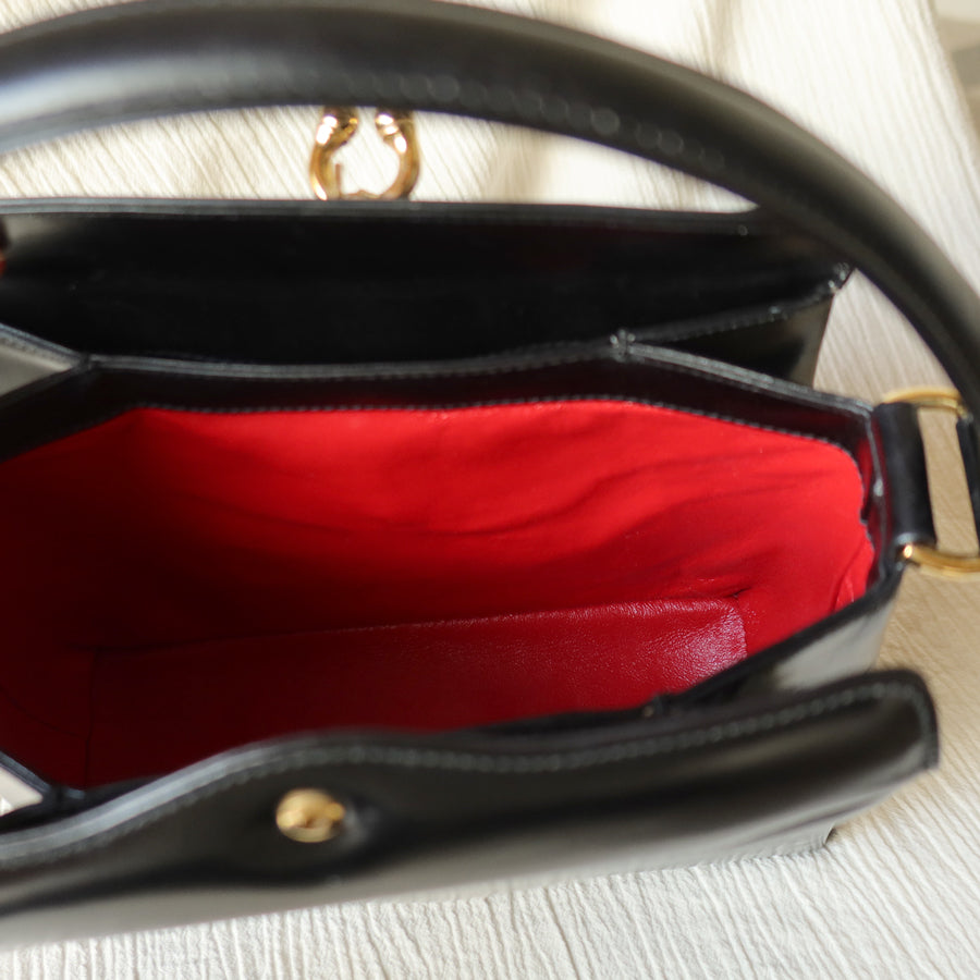 Gucci Vintage Black Calf Leather Gold Horsebit hardware 2way Bag