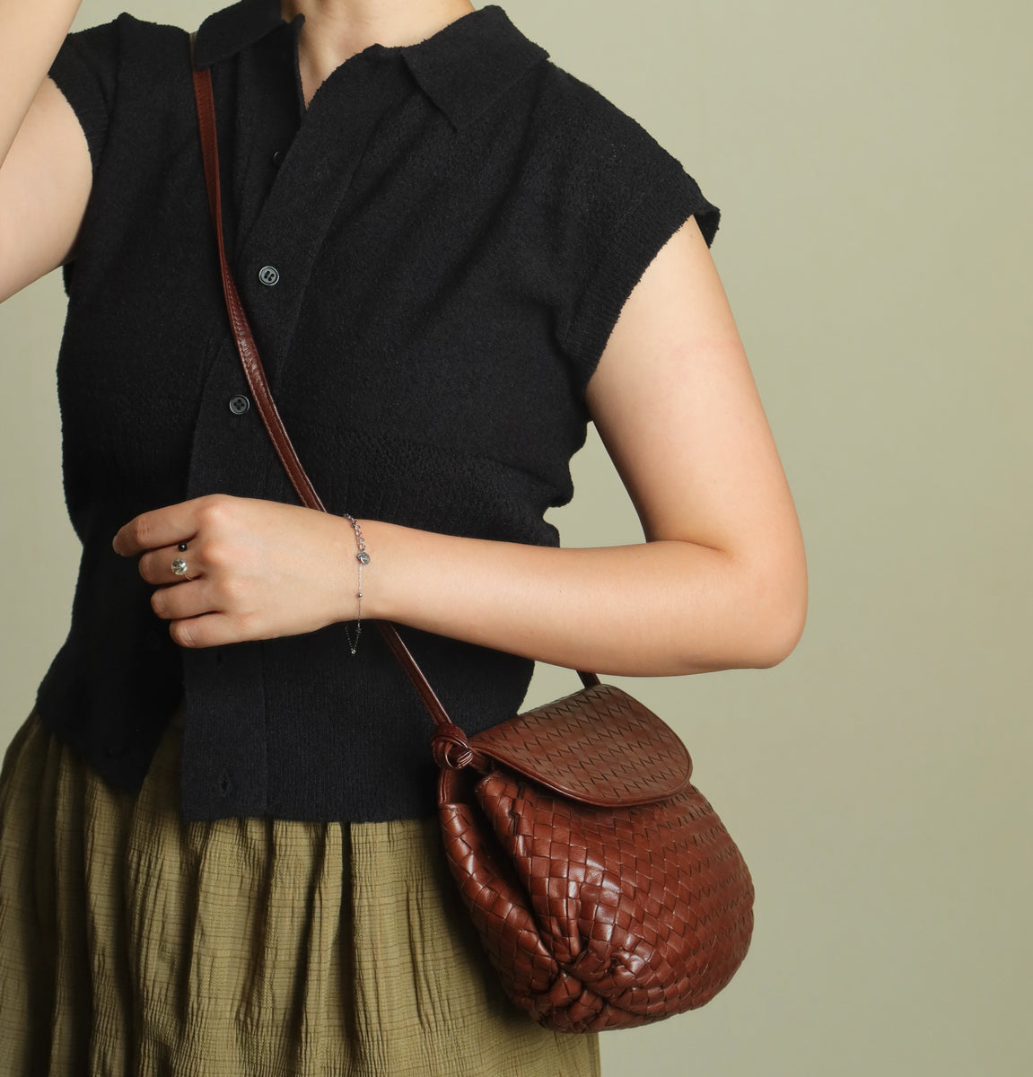 Bottega Veneta Vintage Dark Brown Intrecciato Weave Pouch Crossbody Shoulder Bag