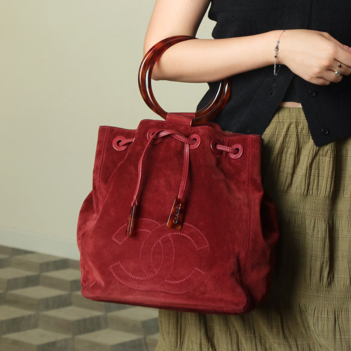 Chanel Vintage Auburn Red Suede Draw string Stitched CC Tortoiseshell Weekend Bag