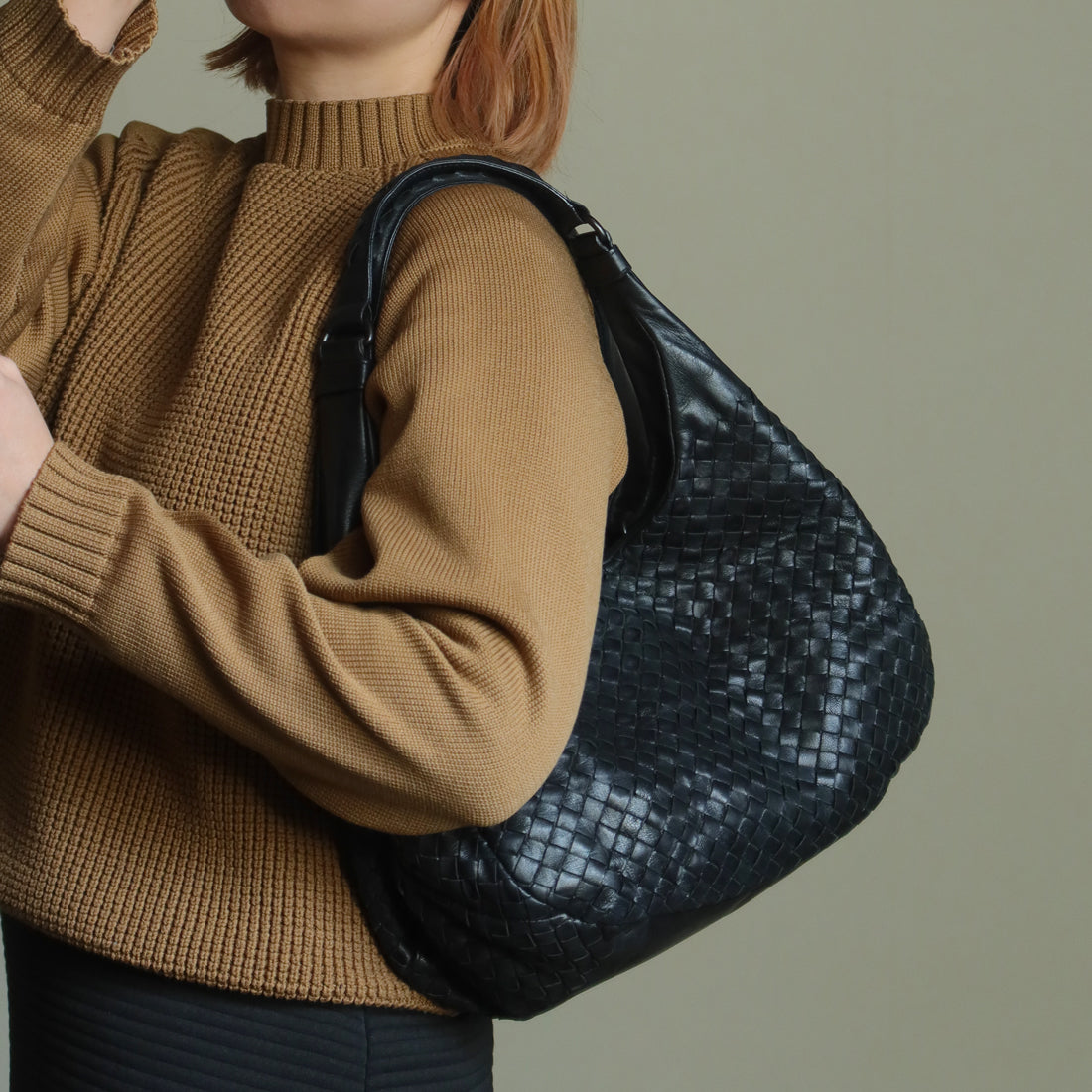 Bottega Veneta Vintage Black Leather Intrecciato Campana Hobo Shoulder Bag N