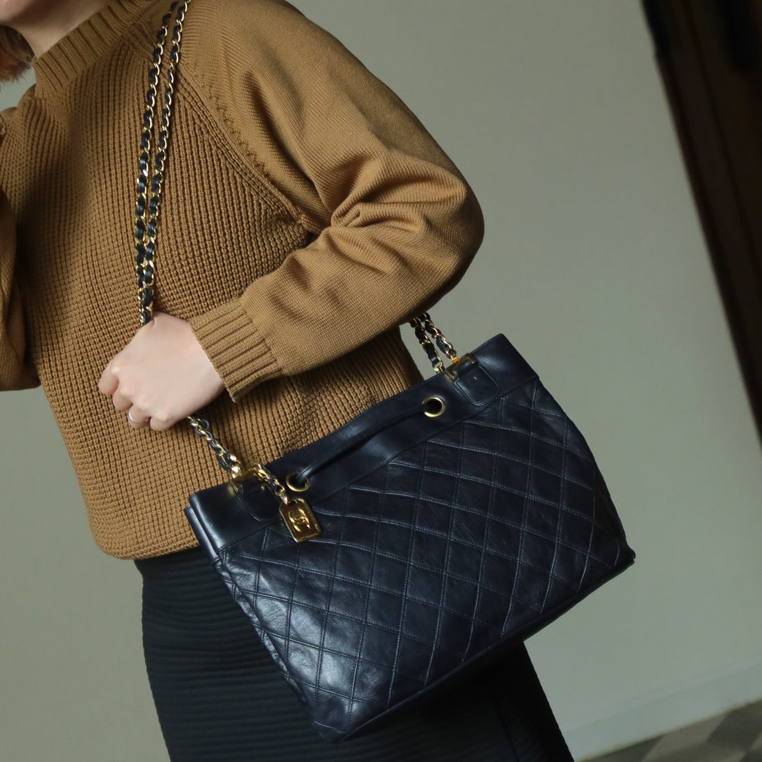 Chanel Vintage Black Calfskin Matelasse Quilted CC Charm Crossbody Shoulder Bag S