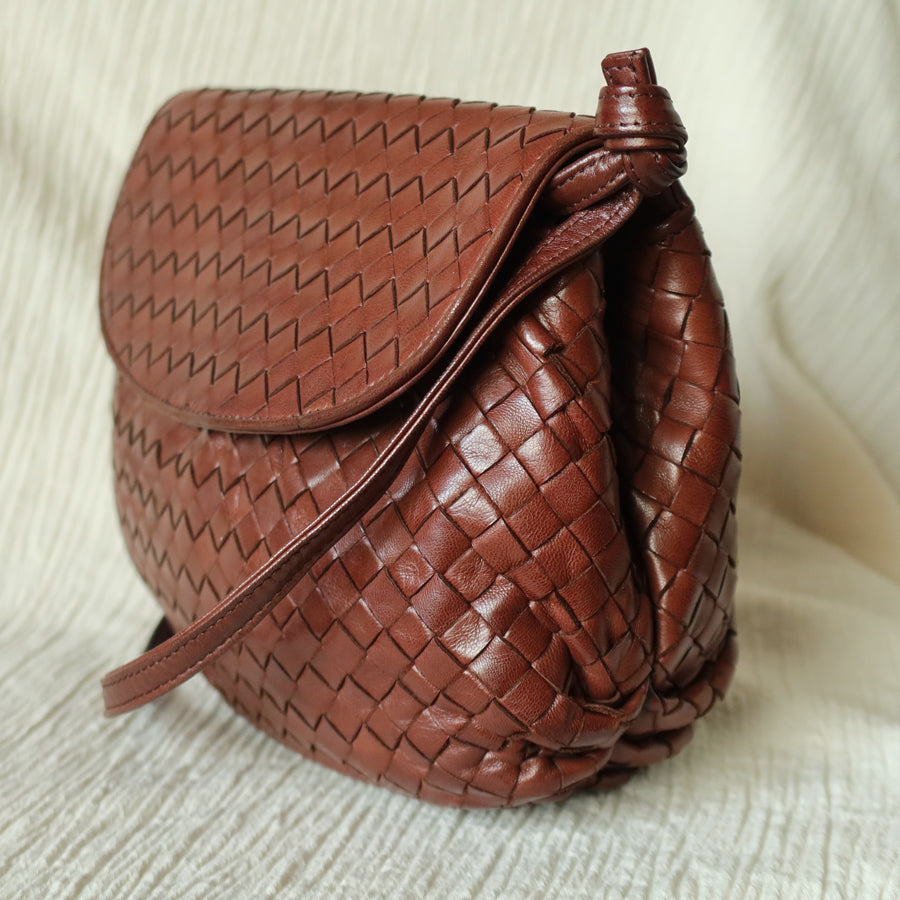 Bottega Veneta Vintage Dark Brown Intrecciato Weave Pouch Crossbody Shoulder Bag