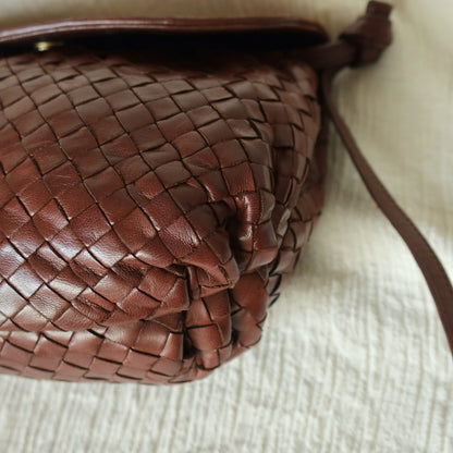 Bottega Veneta Vintage Dark Brown Intrecciato Weave Pouch Crossbody Shoulder Bag