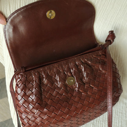 Bottega Veneta Vintage Dark Brown Intrecciato Weave Pouch Crossbody Shoulder Bag