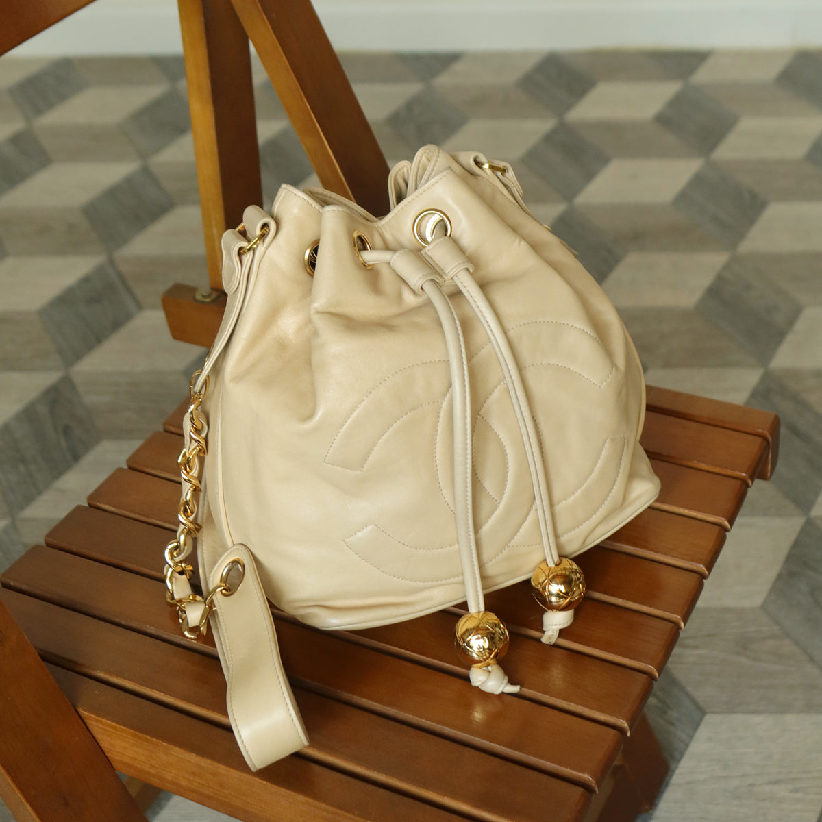 Chanel Vintage Beige Lambskin Coco mark Gold Ball Charm Crossbody Bucket Bag