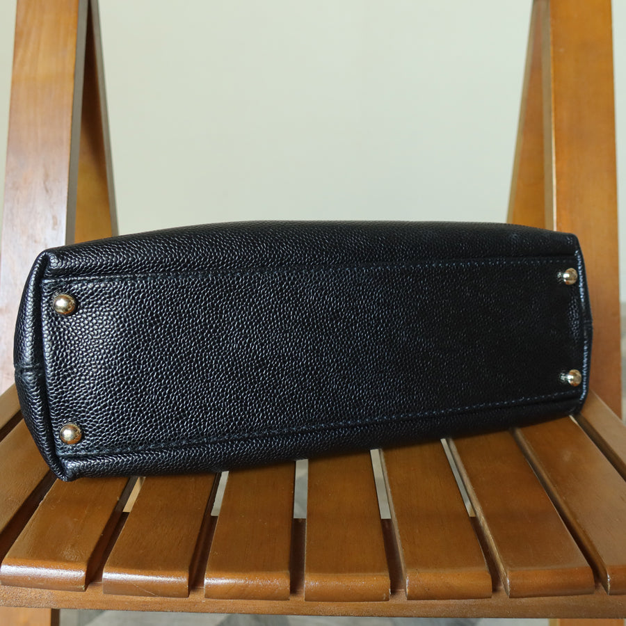 Chanel Vintage Black Caviar Leather Wood-resin Hobo Coco Mark Shoulder Bag S