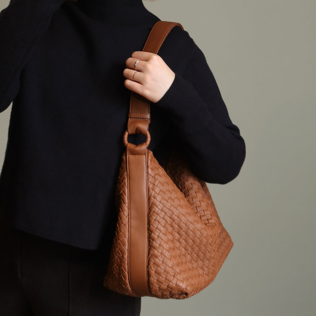 Bottega Veneta Vintage Tan Brown Intrecciato Ring Strap Shoulder Bag