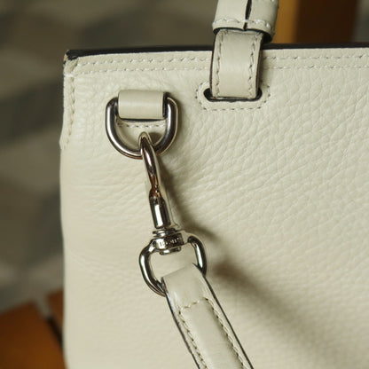 Gucci Vintage Bamboo Turn lock Cream Grained Leather Small Daily Crossbody Bag