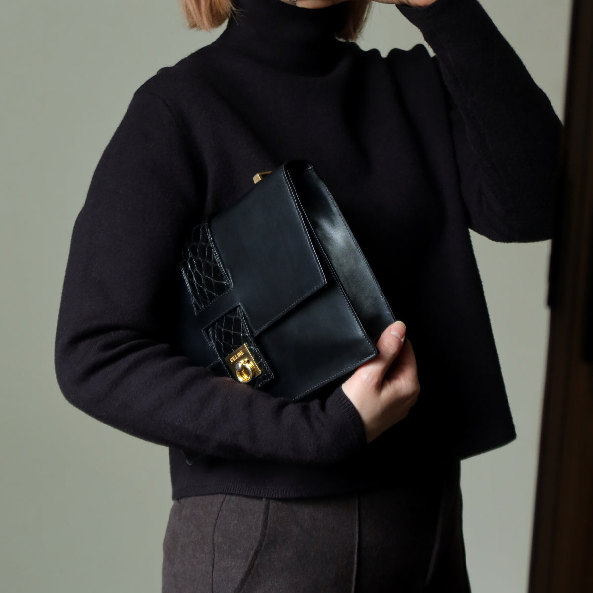 Celine Vintage Black Embossed Leather Gold Clasp 2way Shoulder Flap Bag