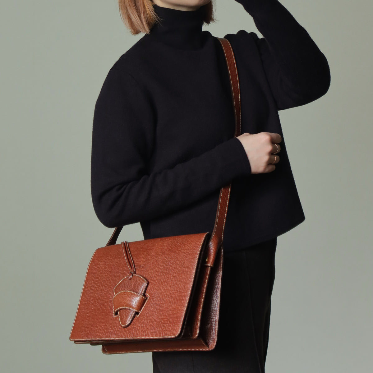 Loewe Vintage Caramel Brown Grained Calfskin Leather Barcelona Shoulder Bag