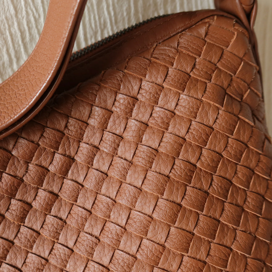 Bottega Veneta Vintage Tan Brown Intrecciato Ring Strap Shoulder Bag