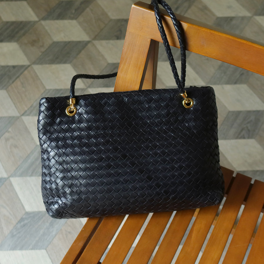 Rare Bottega Veneta Vintage Black Intrecciato Braided Strap Shoulder Bag M