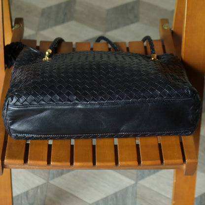 Rare Bottega Veneta Vintage Black Intrecciato Braided Strap Shoulder Bag M