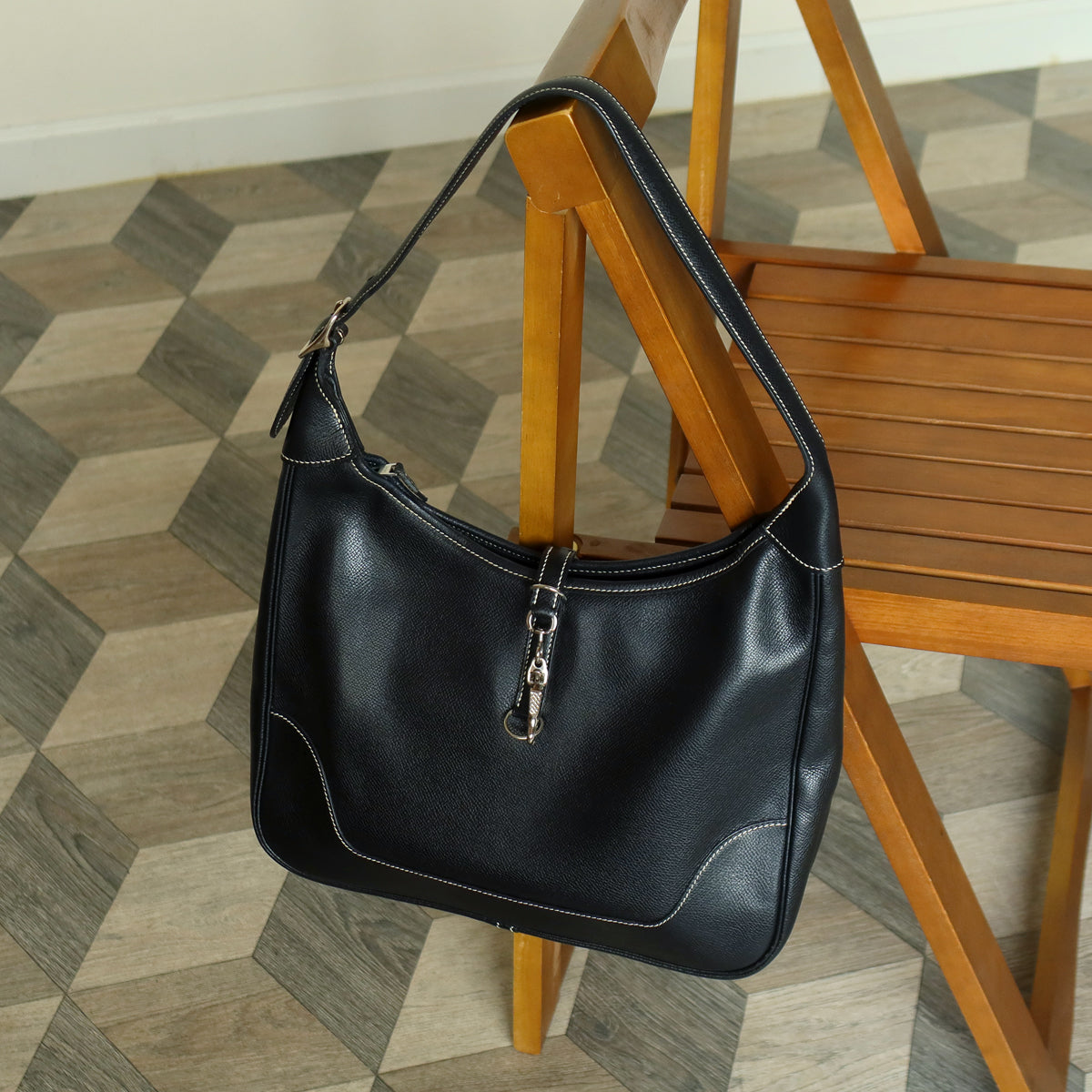 Hermes Vintage Black Grained Leather Trim II 31 Silver Hardware Shoulder Bag