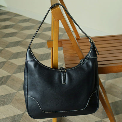 Hermès Vintage Black Grained Leather Trim II 31 Silver Hardware Shoulder Bag