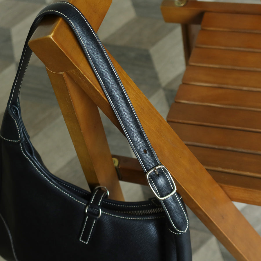 Hermès Vintage Black Grained Leather Trim II 31 Silver Hardware Shoulder Bag