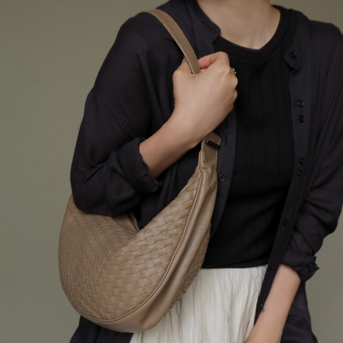 Bottega Veneta Vintage Brown Intrecciato Hobo Shoulder Bag