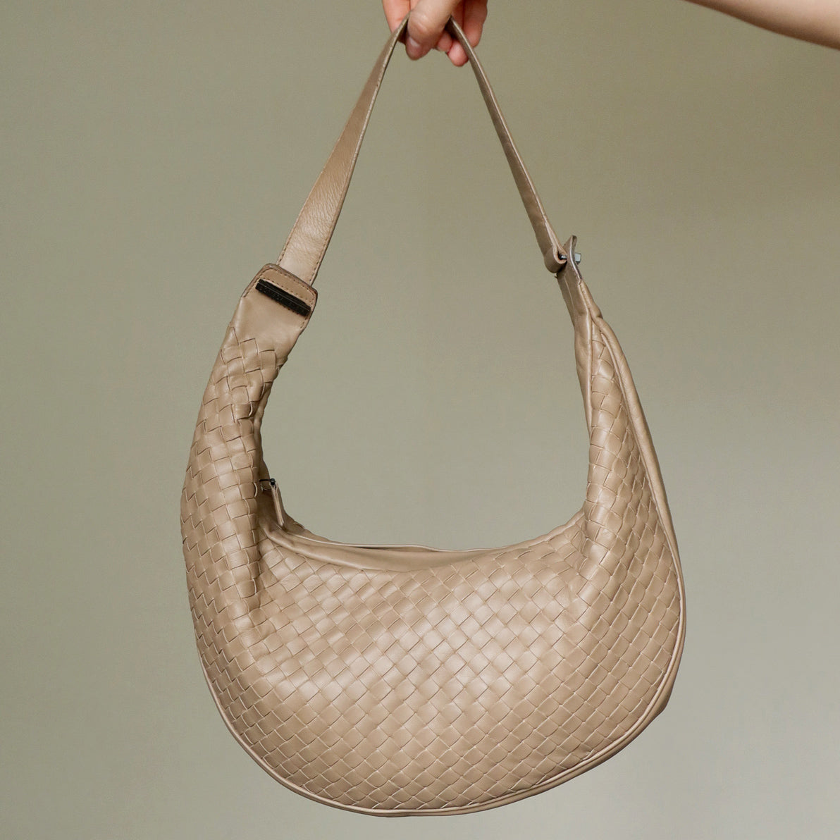 Bottega Veneta Vintage Brown Intrecciato Hobo Shoulder Bag