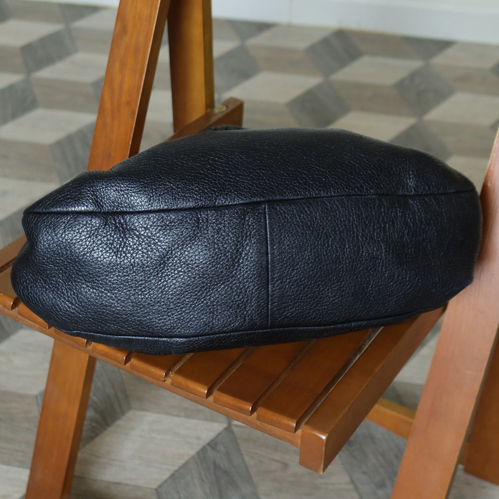 Bottega Veneta Vintage Black Intrecciato Braided Strap Hobo style Shoulder Bag