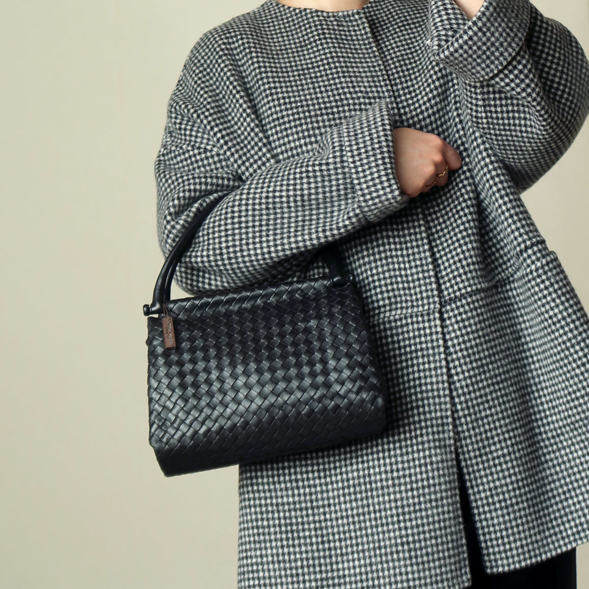 Bottega Veneta Vintage Black Leather Intrecciato Weave Top Handle Bag
