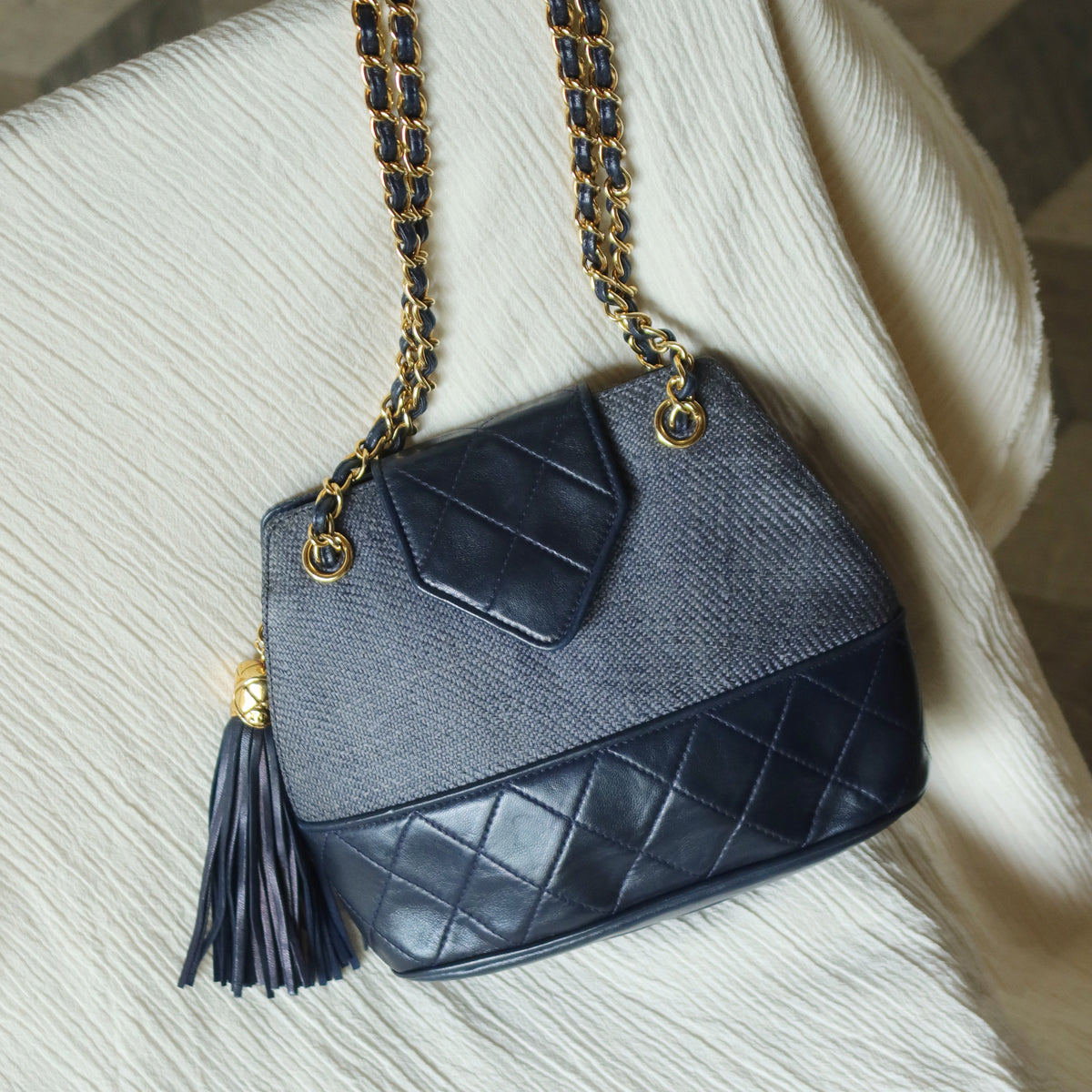 Vintage Chanel Dark Navy Lambskin Raffia Woven Diamond stitched CC mark Flap Bag