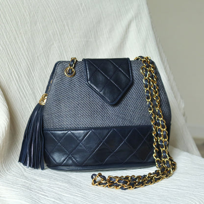 Vintage Chanel Dark Navy Lambskin Raffia Woven Diamond stitched CC mark Flap Bag