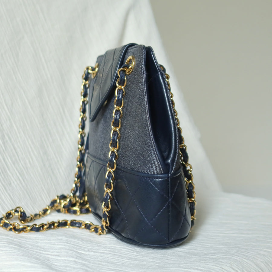Vintage Chanel Dark Navy Lambskin Raffia Woven Diamond stitched CC mark Flap Bag