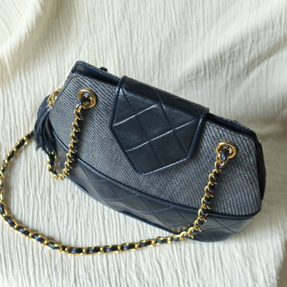 Vintage Chanel Dark Navy Lambskin Raffia Woven Diamond stitched CC mark Flap Bag