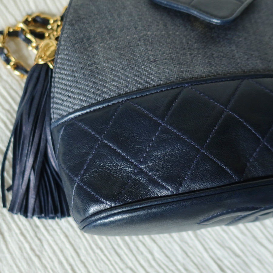 Rare Vintage Chanel Dark Navy Lambskin Raffia Woven Diamond stitched CC mark Flap Bag