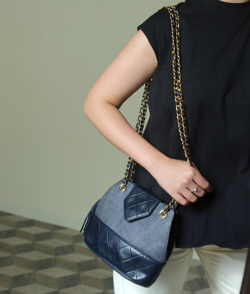 Vintage Chanel Dark Navy Lambskin Raffia Woven Diamond stitched CC mark Flap Bag