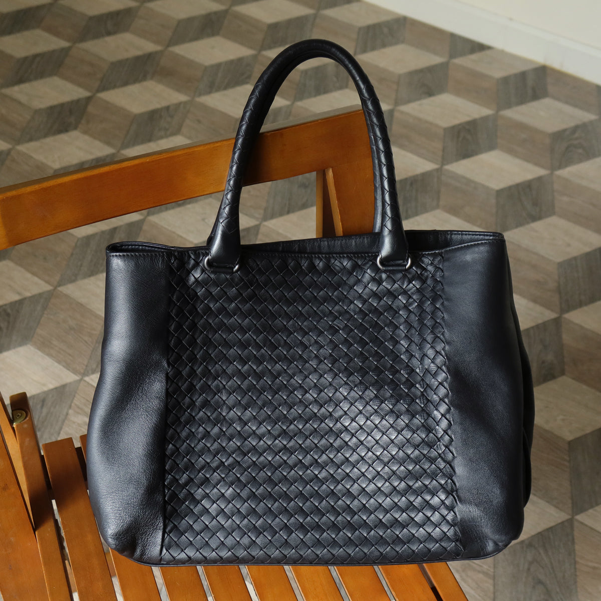 Bottega Veneta Vintage Black Intrecciato Rolled Handle Large Shoulder Tote Bag