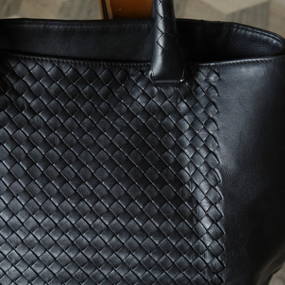 Bottega Veneta Vintage Black Intrecciato Rolled Handle Large Shoulder Tote Bag