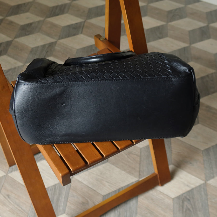 Bottega Veneta Vintage Black Intrecciato Rolled Handle Large Shoulder Tote Bag