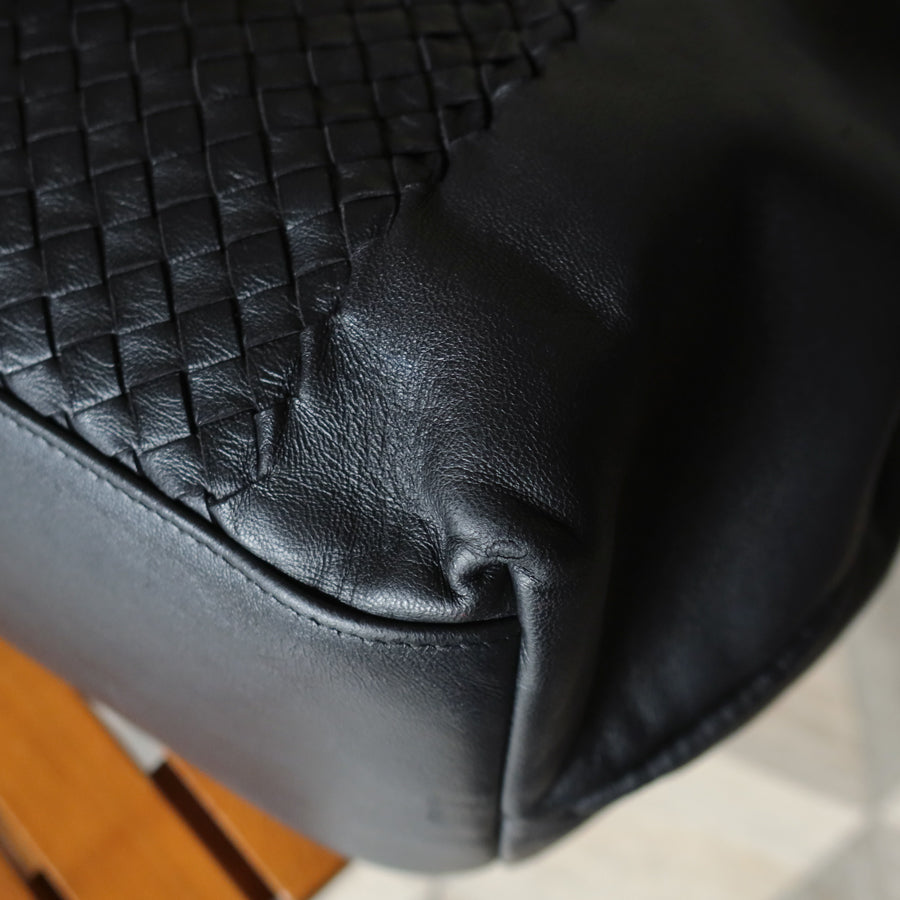 Bottega Veneta Vintage Black Intrecciato Rolled Handle Large Shoulder Tote Bag