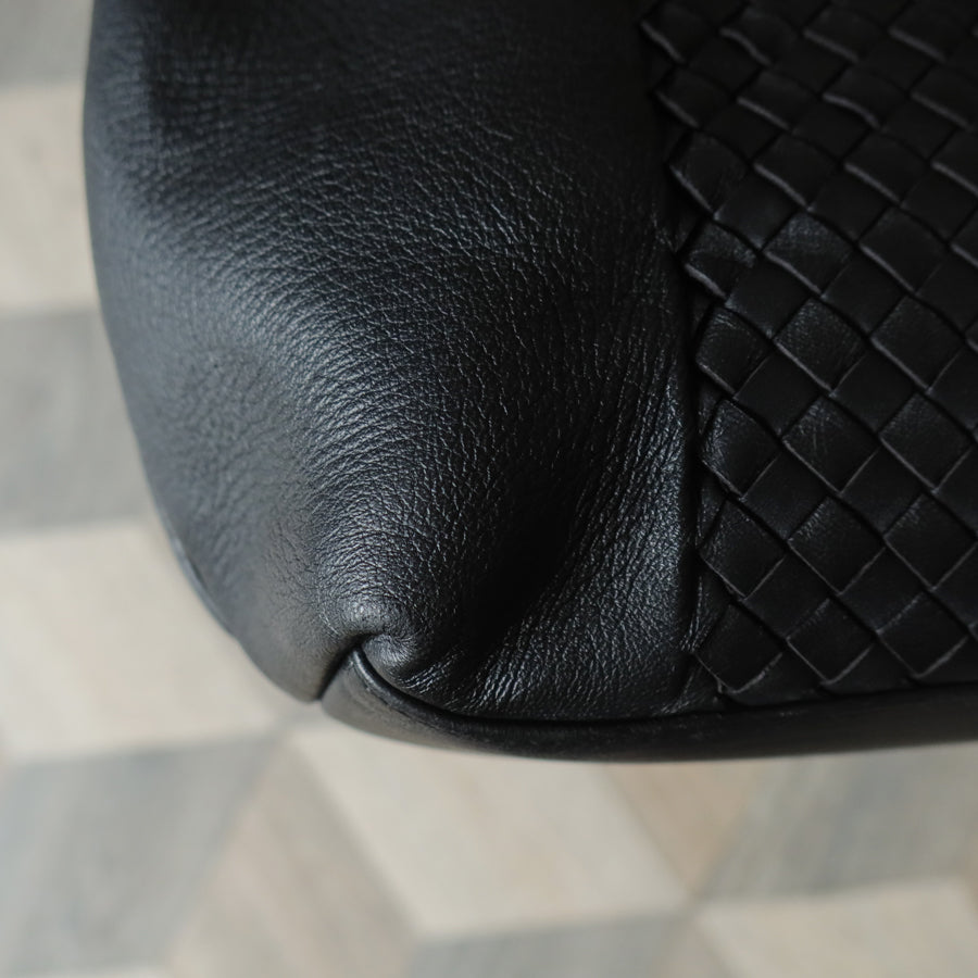 Bottega Veneta Vintage Black Intrecciato Rolled Handle Large Shoulder Tote Bag