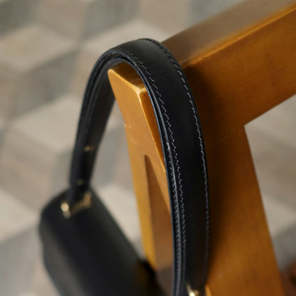 Louis Vuitton Vintage Black Epi Leather Tilsitt Gold turn lock 2way Shoulder Bag