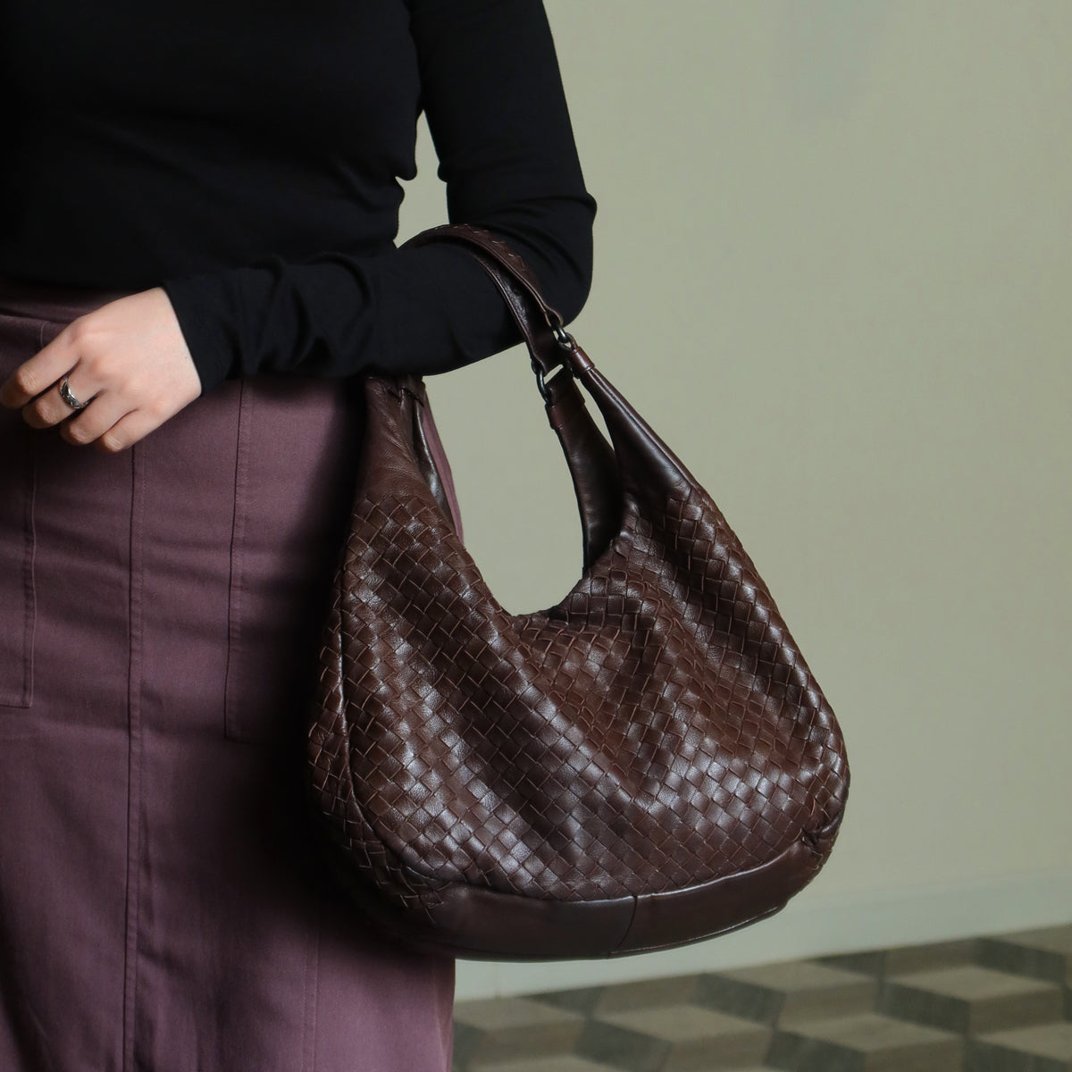 Bottega Veneta Vintage Dark Brown Intrecciato Campana Hobo Shoulder Bag M