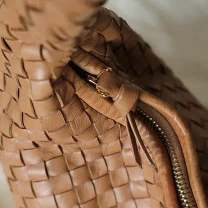 Bottega Veneta Vintage Caramel Brown Intrecciato Weave Large Veneta Hobo Bag L