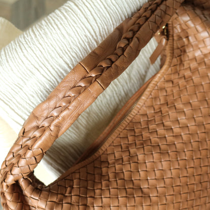 Bottega Veneta Vintage Caramel Brown Intrecciato Weave Large Veneta Hobo Bag L