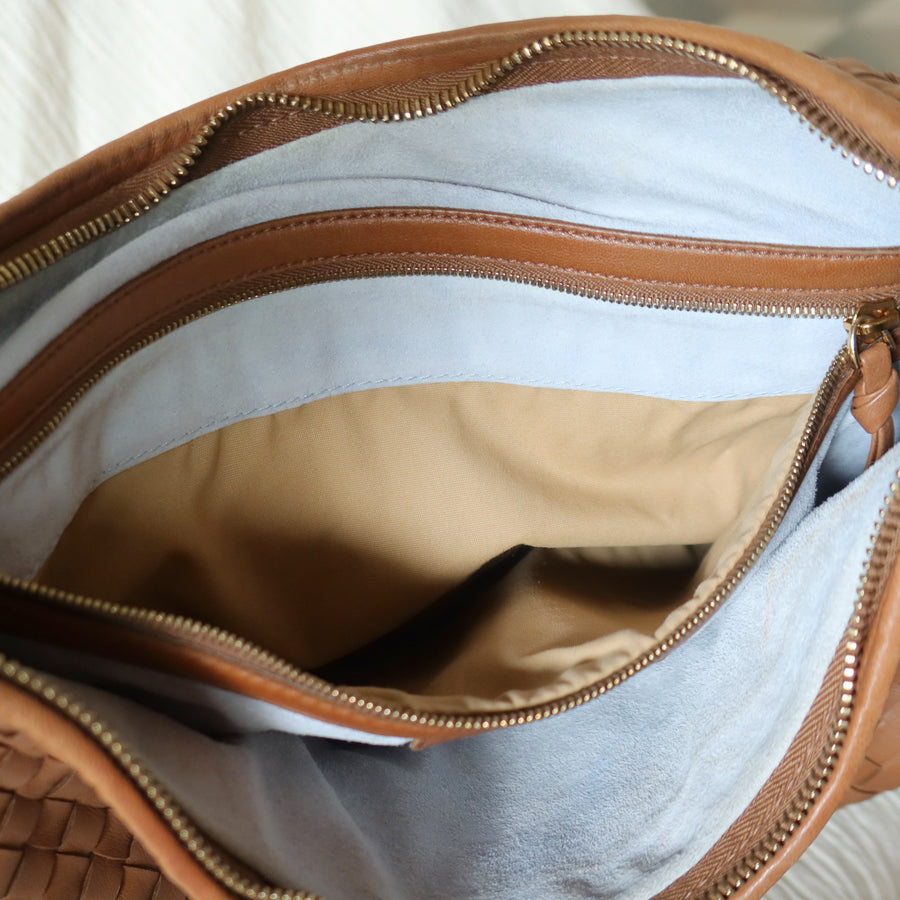 Bottega Veneta Vintage Caramel Brown Intrecciato Weave Large Veneta Hobo Bag L