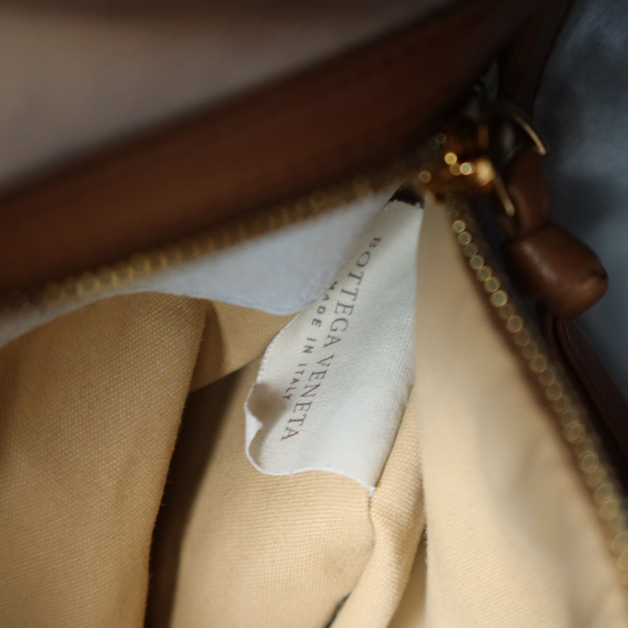 Bottega Veneta Vintage Caramel Brown Intrecciato Weave Large Veneta Hobo Bag L