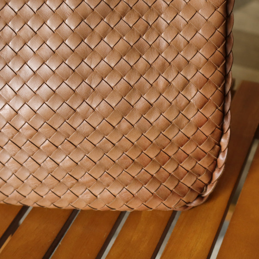 Bottega Veneta Vintage Caramel Brown Intrecciato Weave Large Veneta Hobo Bag L