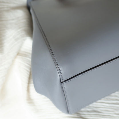 Gucci Vintage Nymphaea Gray Leather Bamboo Handle Pearl 2way Shoulder Bag