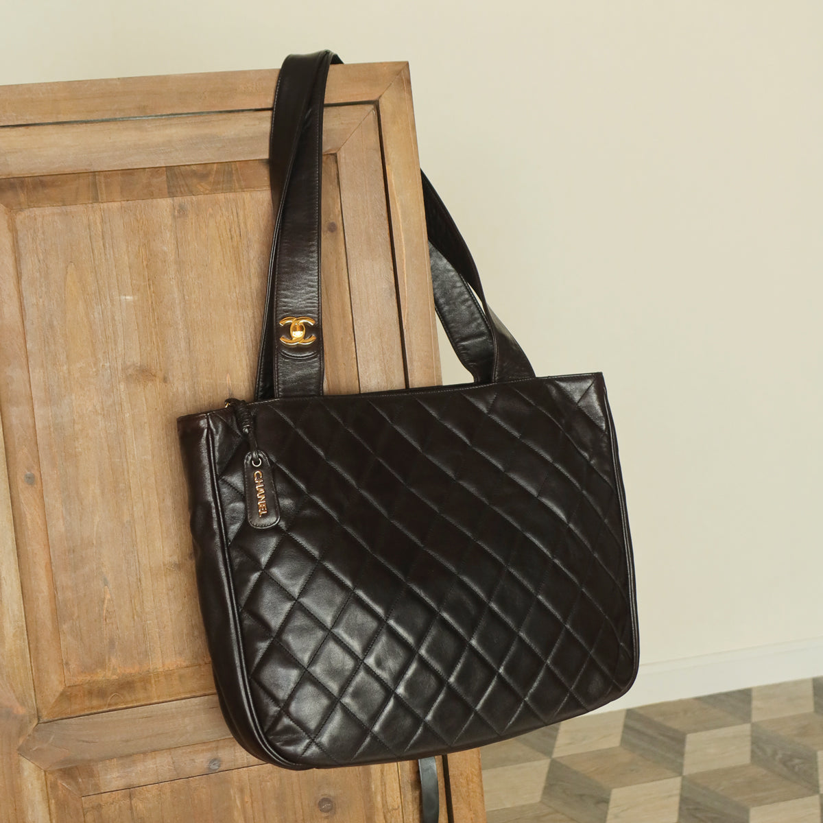 Chanel Vintage Deep Brown Diamond quilted CC turn lock Shoulder Shopper Tote Bag