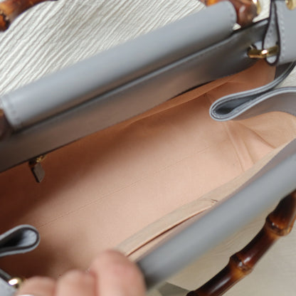 Gucci Vintage Nymphaea Gray Leather Bamboo Handle Pearl 2way Shoulder Bag