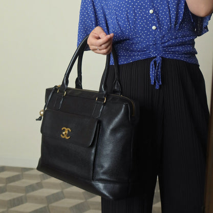 Vintage Chanel Black Caviar CC Turn lock Double sided XL Shoulder Bag